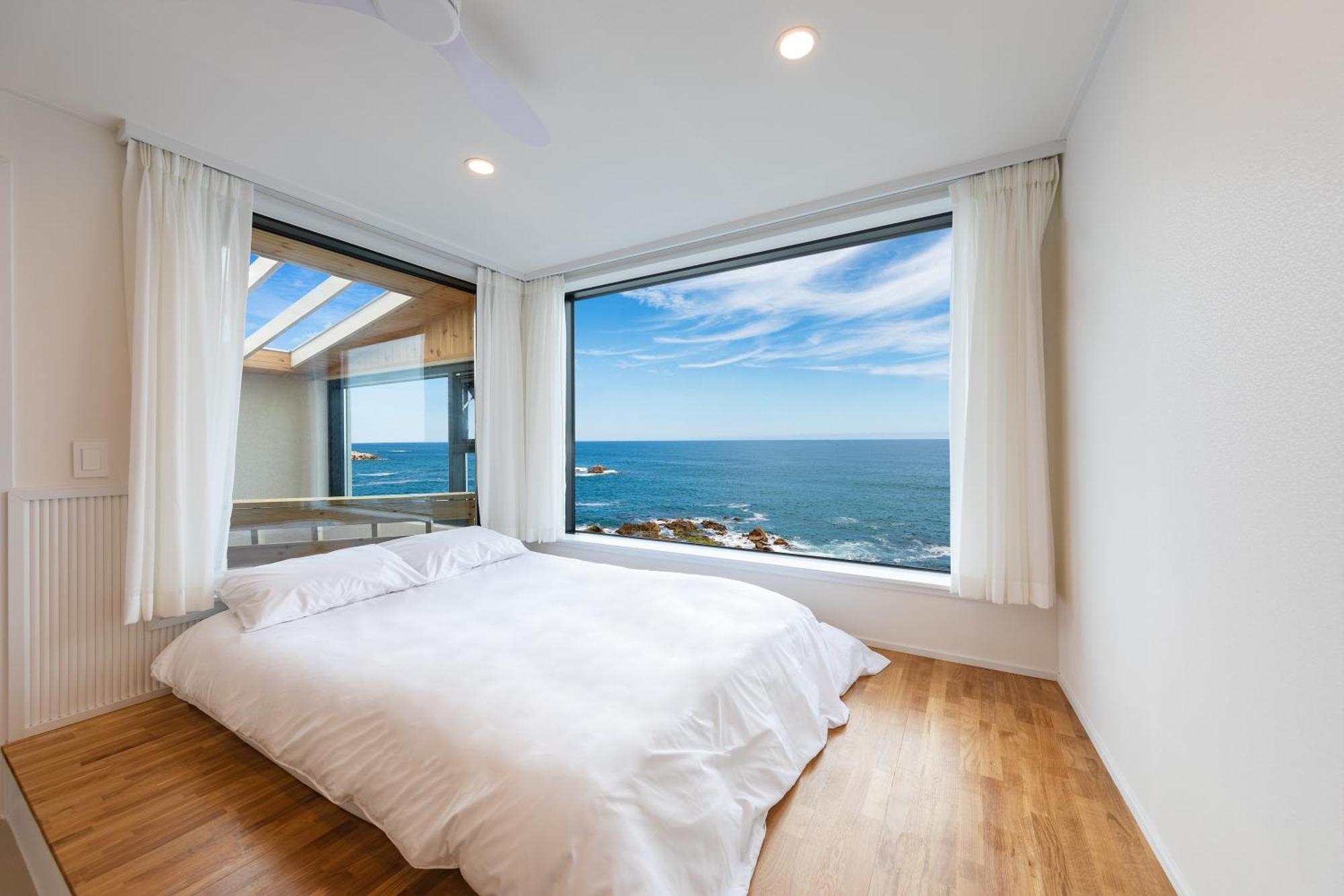 Gangneung Hue Pension Ocean View, Spa, Couple 外观 照片