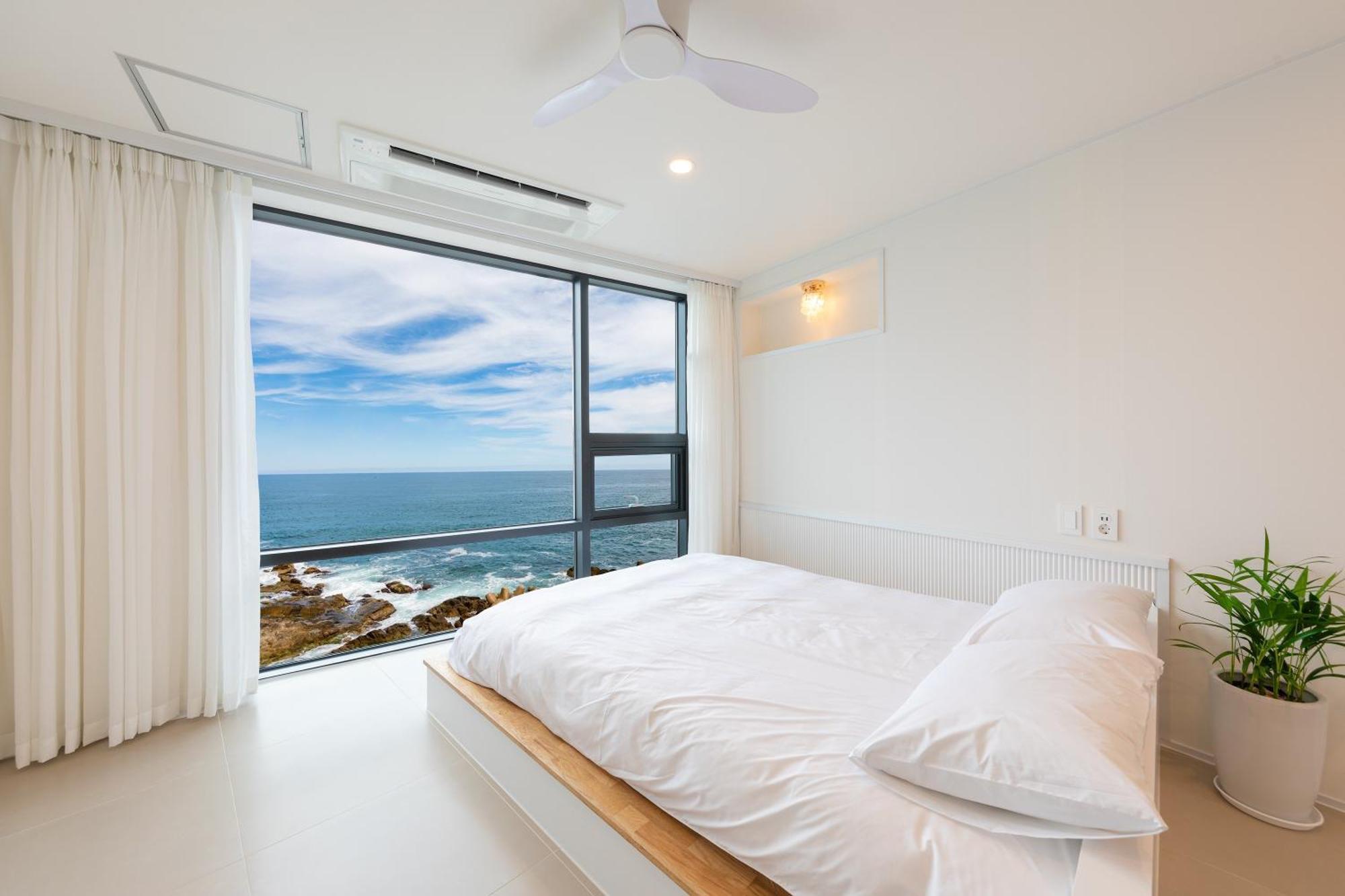 Gangneung Hue Pension Ocean View, Spa, Couple 外观 照片